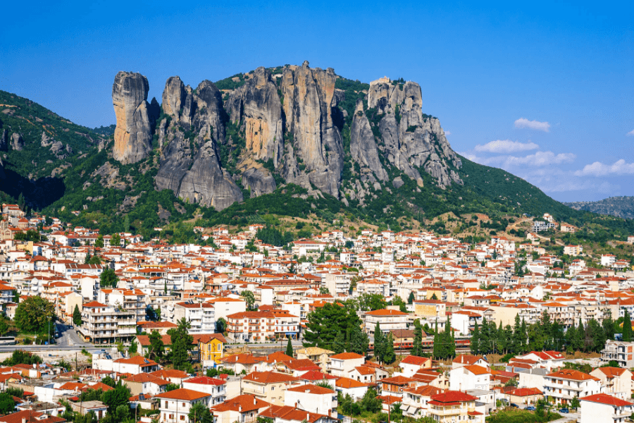 Exploring Meteora: Private Tour from Athens