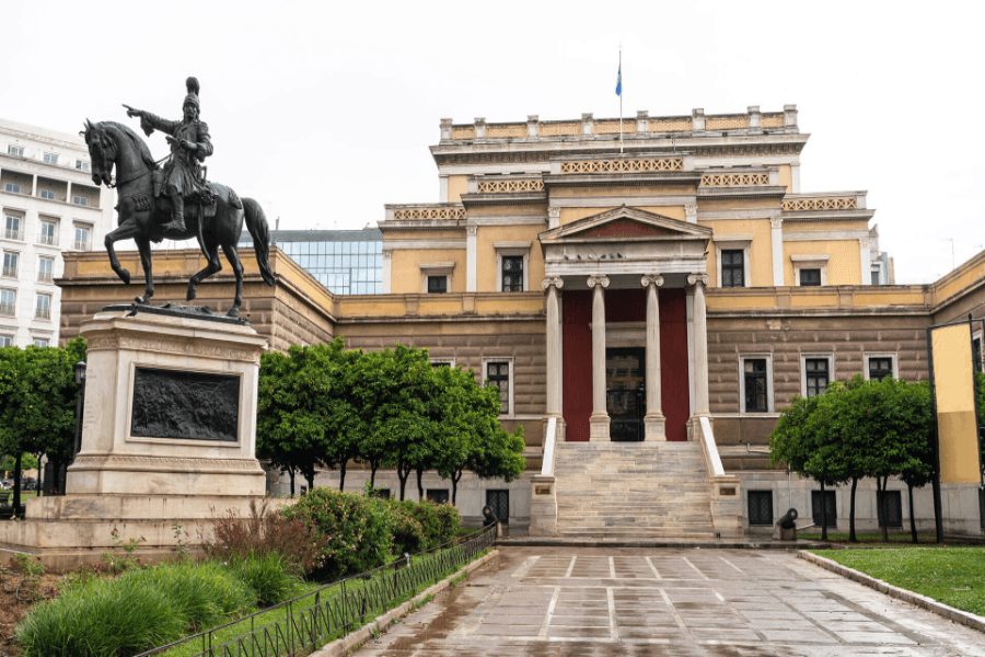 Explore Athens: A tour to the most iconic landmarks